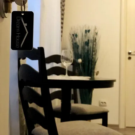 Apartment Dream House *